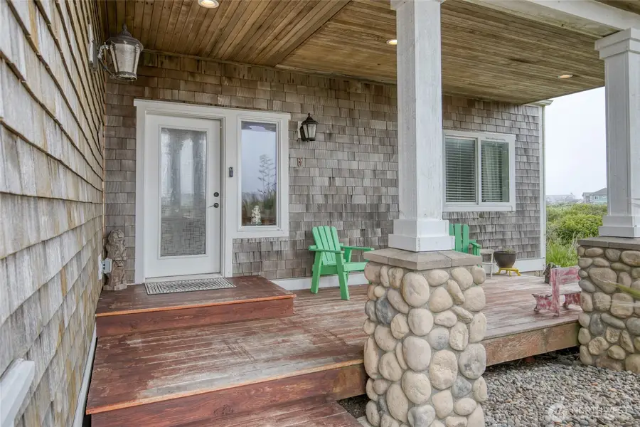 470 W Wind Street, Ocean Shores, WA 98569 - #2