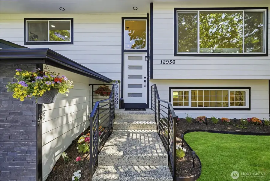 12936 NE 130th St, Kirkland, WA 98034 - #3