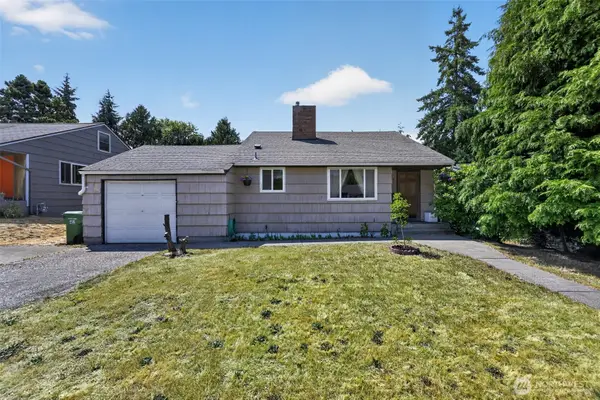 9219 26th Avenue Sw, Seattle, WA 98106