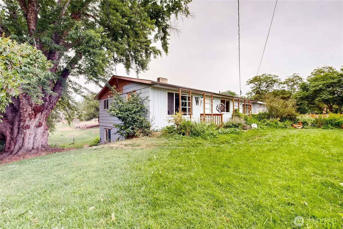 956 Brickner Road, College Place, WA 99324 - #1
