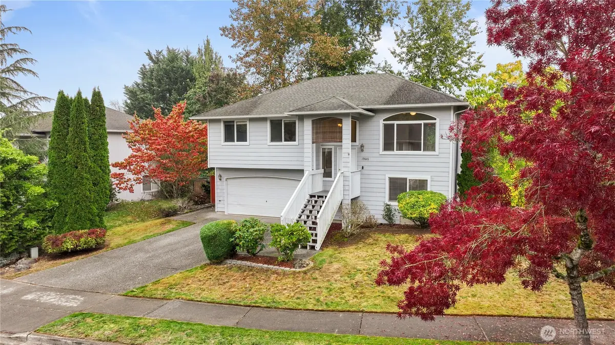 19601 Knoll Dr, Arlington, WA 98223 - #1