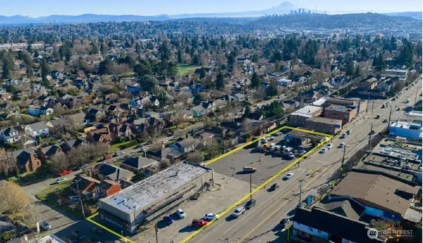 7724 24th Avenue Nw, Seattle, WA 98117