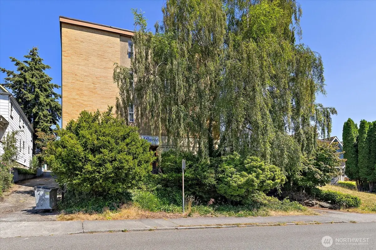 3209 Hoyt Avenue #302, Everett, WA 98201 - #1