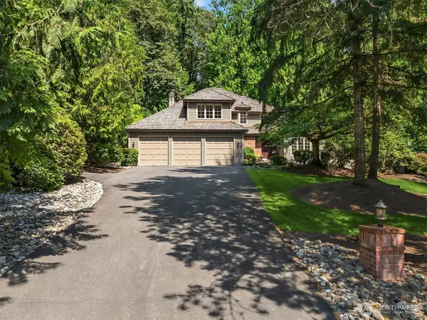 13016 207th Avenue Se, Issaquah, WA 98027