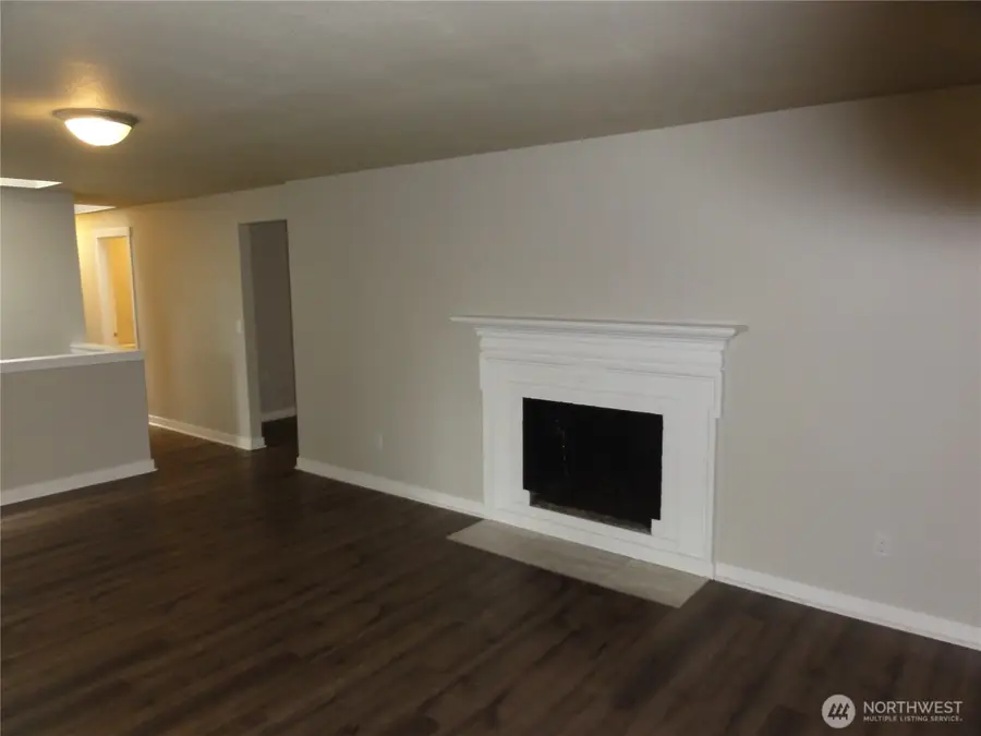 21627 SE 271st Street, Maple Valley, WA 98038 - #3