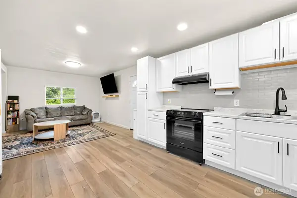 4621 East Street #2, Blaine, WA 98230