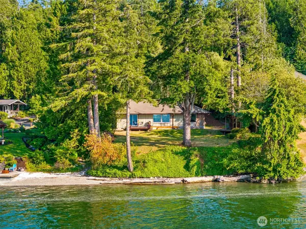 3736 Sunset Beach Drive Nw, Olympia, WA 98502