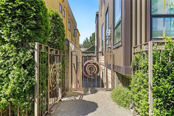 4923 39th Avenue S, Seattle, WA 98118