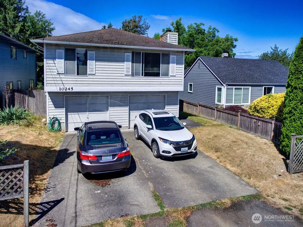10245 42nd Avenue Sw, Seattle, WA 98146 - #1