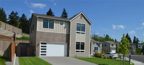 3829 95th Avenue E, Edgewood, WA 98371