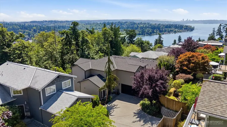 12036 89th Place Ne, Kirkland, WA 98034 - #2