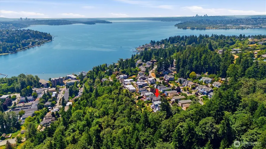 12036 89th Place Ne, Kirkland, WA 98034 - #3