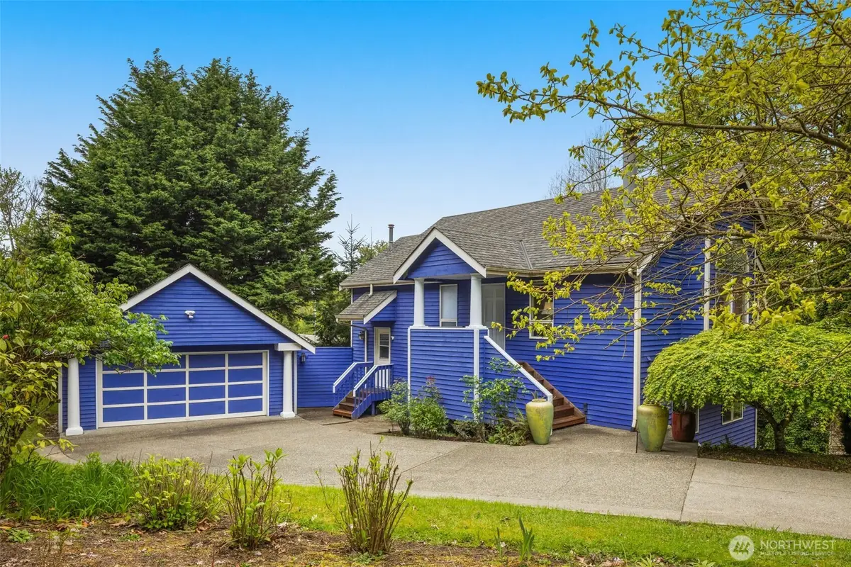 9602 NE 35th Place, Clyde Hill, WA 98004 - #1