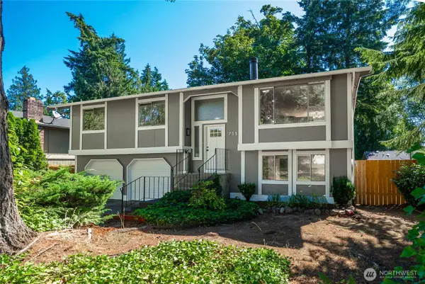 7058 Corfu Boulevard Ne, Bremerton, WA 98311