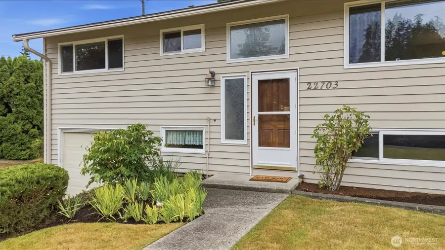 22703 38th Avenue W, Mountlake Terrace, WA 98043 - #2