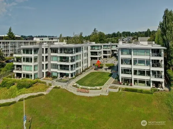 225 2nd Street S #A2, Kirkland, WA 98033