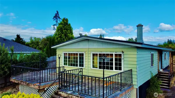 260 E Olympic Drive, Grapeview, WA 98546