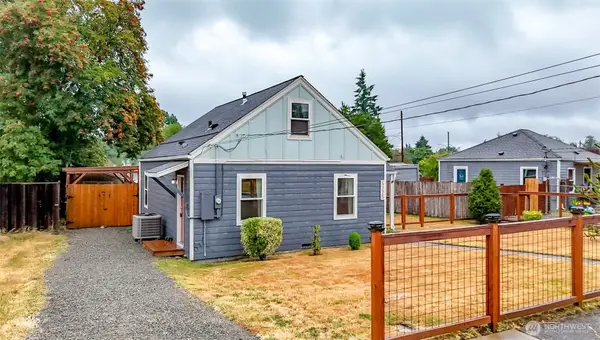 5225 Mcdacer Avenue, Tacoma, WA 98404