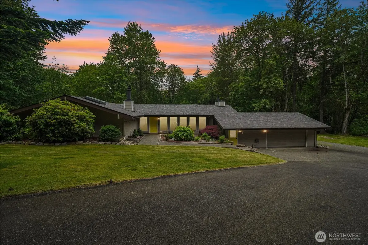 16808 240th Avenue Se, Maple Valley, WA 98038 - #1