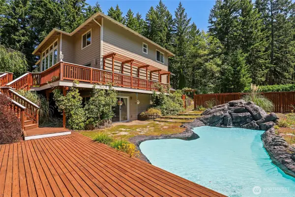 4997 SW Old Clifton Road, Port Orchard, WA 98367