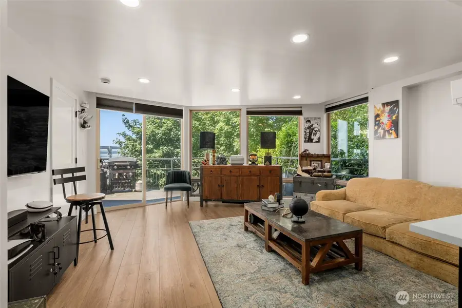 507 W Mercer St #401, Seattle, WA 98119 - #3