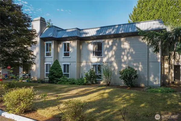 10221 NE 16th Street #H7, Bellevue, WA 98004