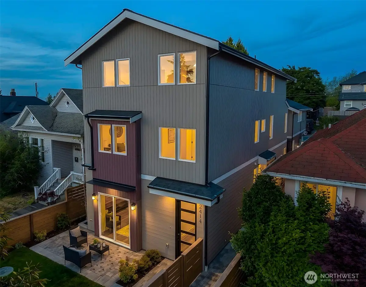 2414 Queen Anne Avenue N, Seattle, WA 98119 - #1