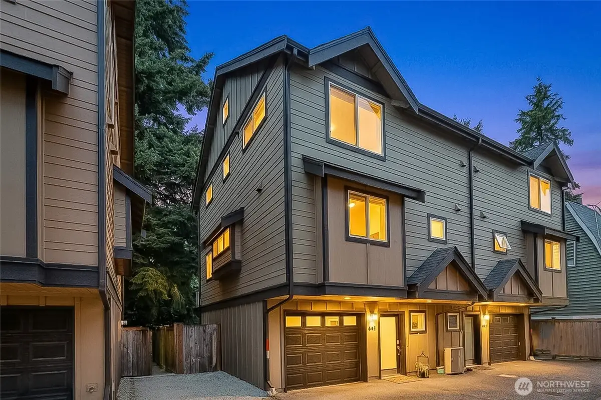 9615 Roosevelt Way Ne #A, Seattle, WA 98115 - #1