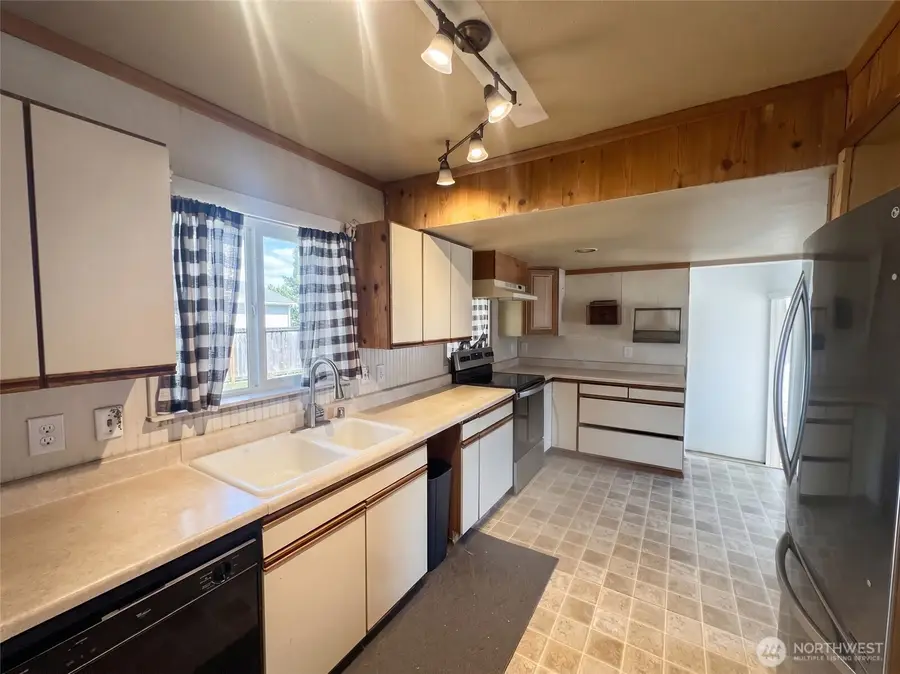 18026 31st Avenue Ne, Arlington, WA 98223 - #3