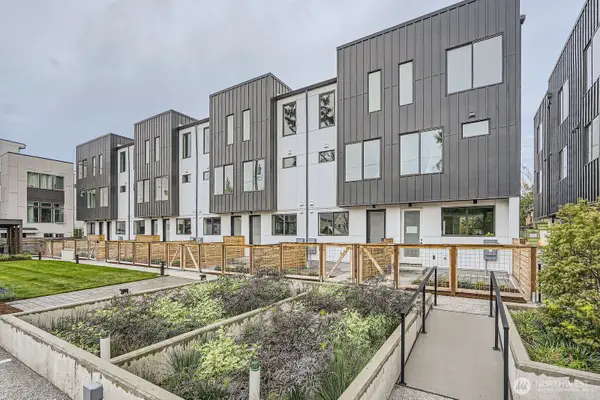6608 Carleton Avenue S #B, Seattle, WA 98108