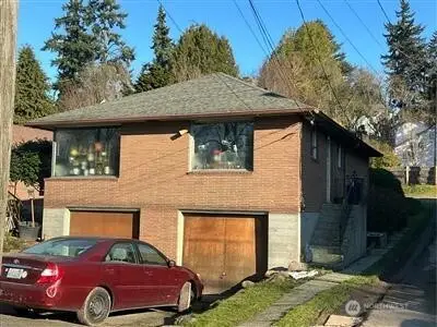 7418 Rainier Avenue S, Seattle, WA 98118