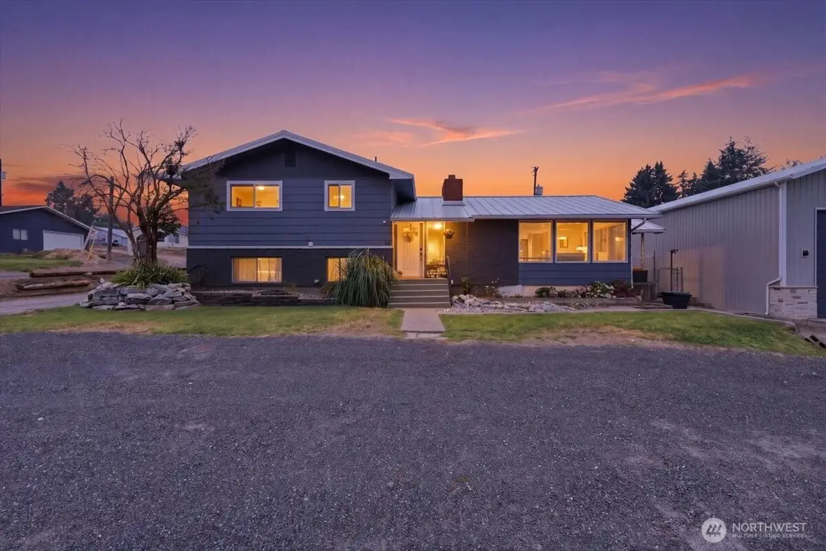 17 Hillcrest Avenue, Electric City, WA 99123 - #1