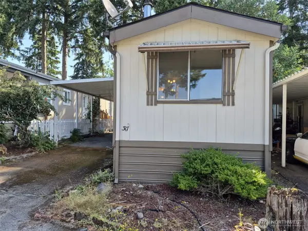 7301 NE 175th Street #317, Kenmore, WA 98028