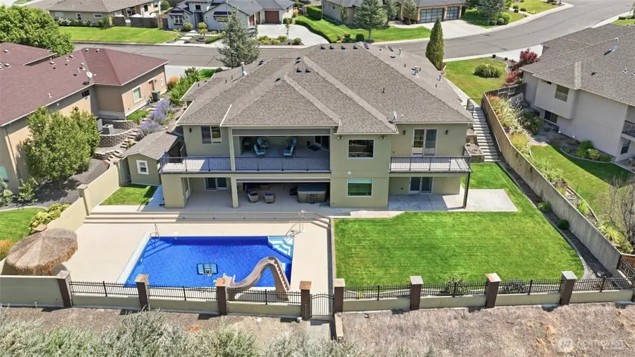 751 Meadows Drive S, Richland, WA 99352 - #2