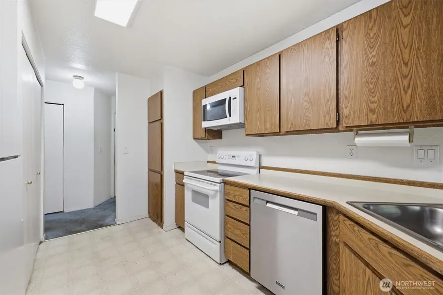 4200 Factoria Boulevard Se, Bellevue, WA 98006 - #2
