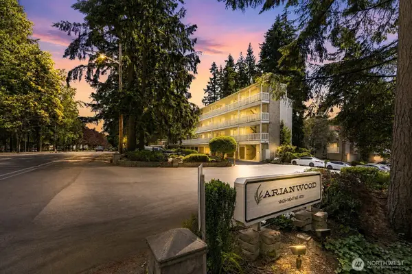 14527 NE 40th Street #G202, Bellevue, WA 98007
