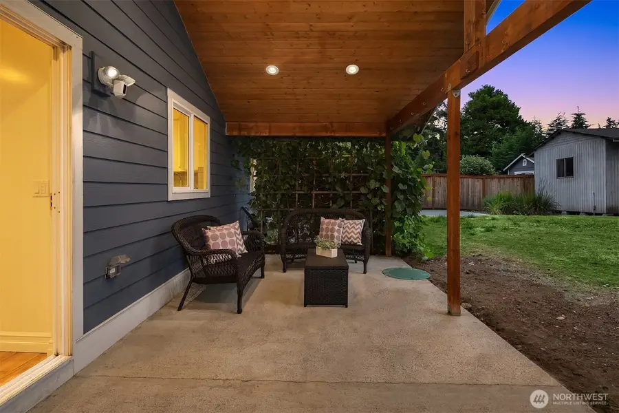 2205 NE 28th Street, Renton, WA 98056 - #3