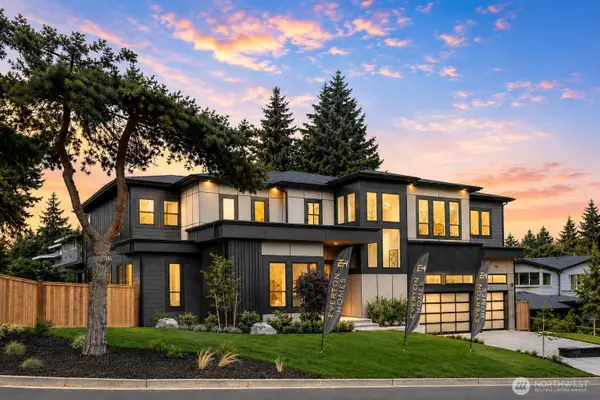 11106 SE 4th Street, Bellevue, WA 98004