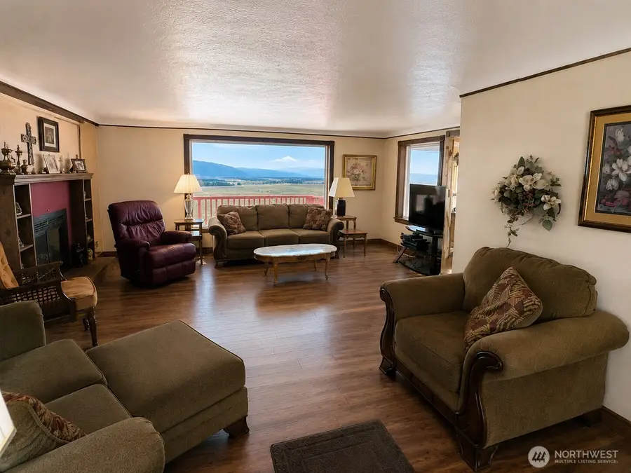 7 River Road W, Omak, WA 98841 - #3