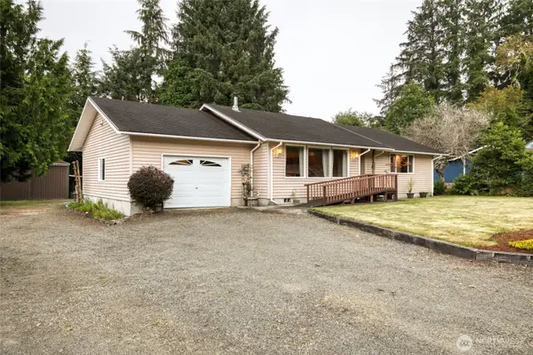 685 Copalis Beach Road, Copalis Beach, WA 98535