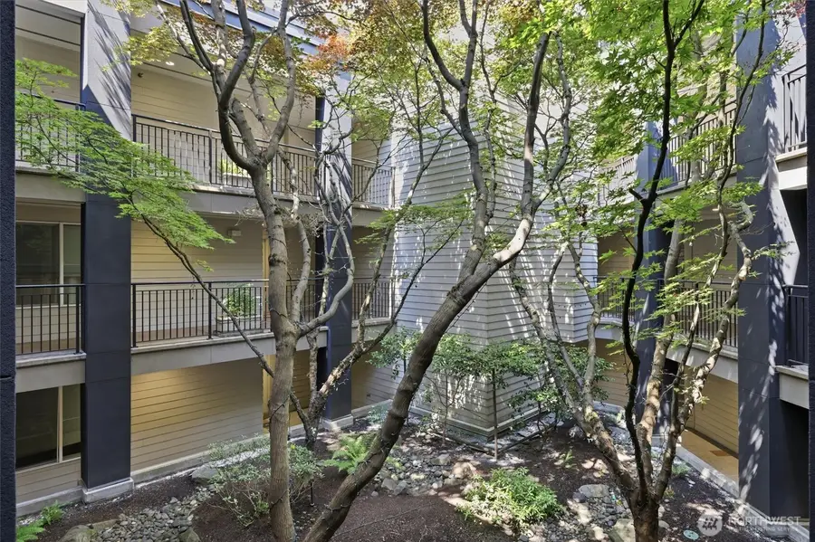 1417 Queen Anne Avenue N #303, Seattle, WA 98109 - #2