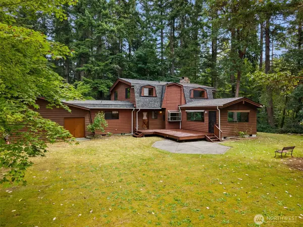 2723 NE Heron Pond Lane, Poulsbo, WA 98370