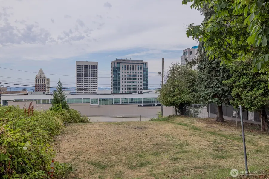 1137 Fawcett Avenue #18, Tacoma, WA 98402 - #2