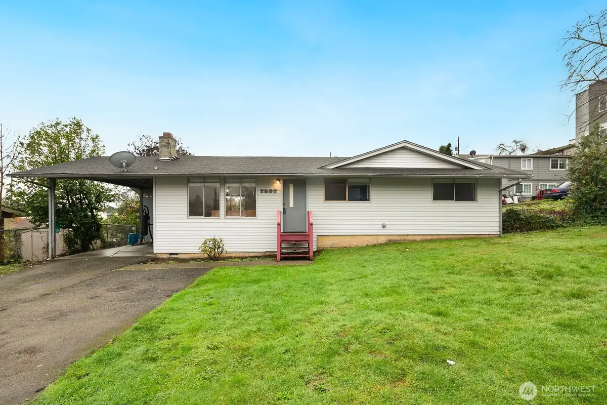 7537 44th Avenue S, Seattle, WA 98118 - #1
