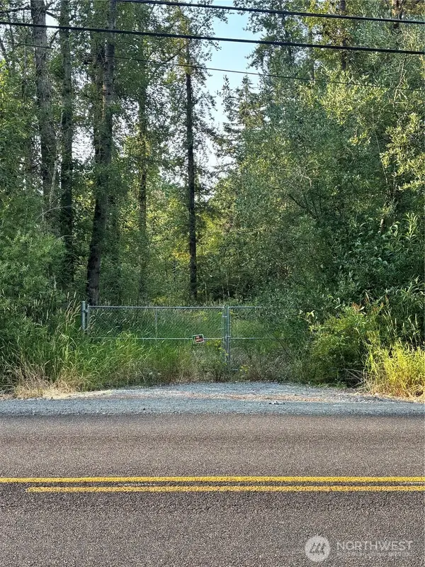 8307 E 144th Street, Puyallup, WA 98375