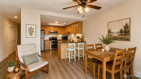 4515 125th Avenue Se #B210, Bellevue, WA 98006