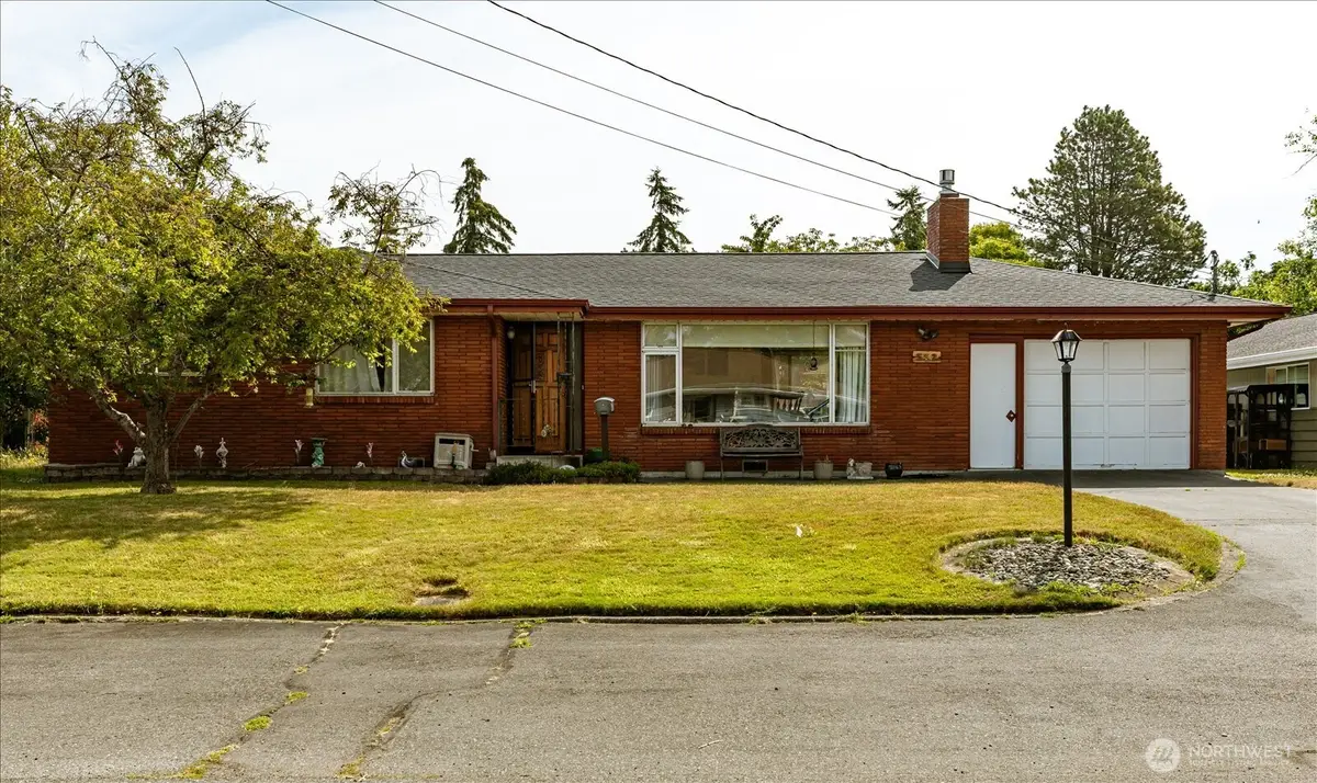 532 SE Pasek Street, Oak Harbor, WA 98277 - #1