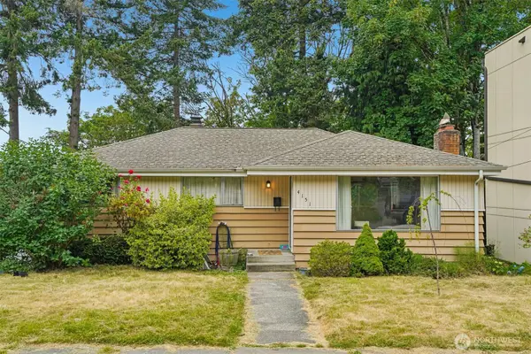 4151 23rd Avenue Sw, Seattle, WA 98106