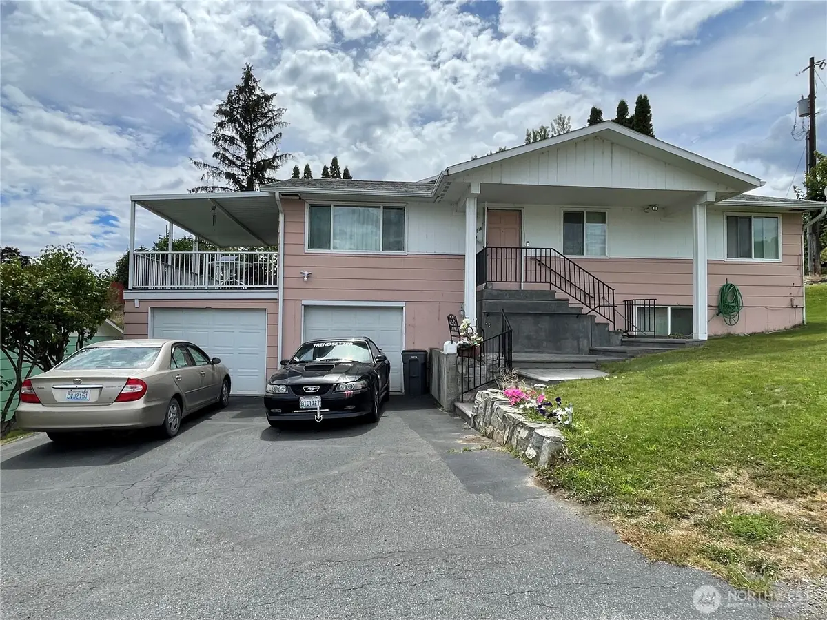 914 17th Avenue, Oroville, WA 98844 - #1