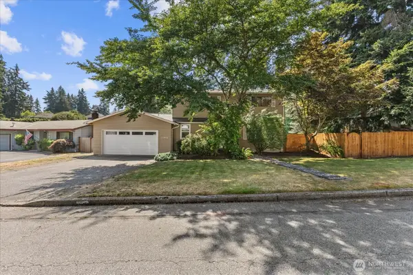 14215 110th Avenue Ne, Kirkland, WA 98034